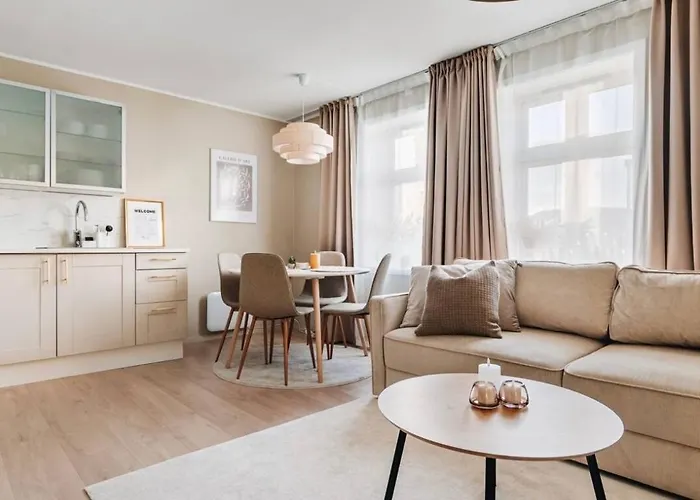 I Bergens Vakreste Gate - Nydelig Utsikt Over Innseilingen Til Bergen!