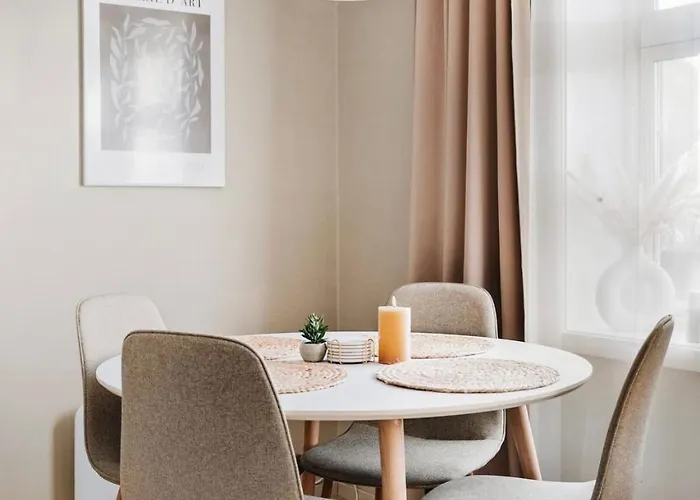 I Bergens Vakreste Gate - Nydelig Utsikt Over Innseilingen Til Bergen! Apartmán